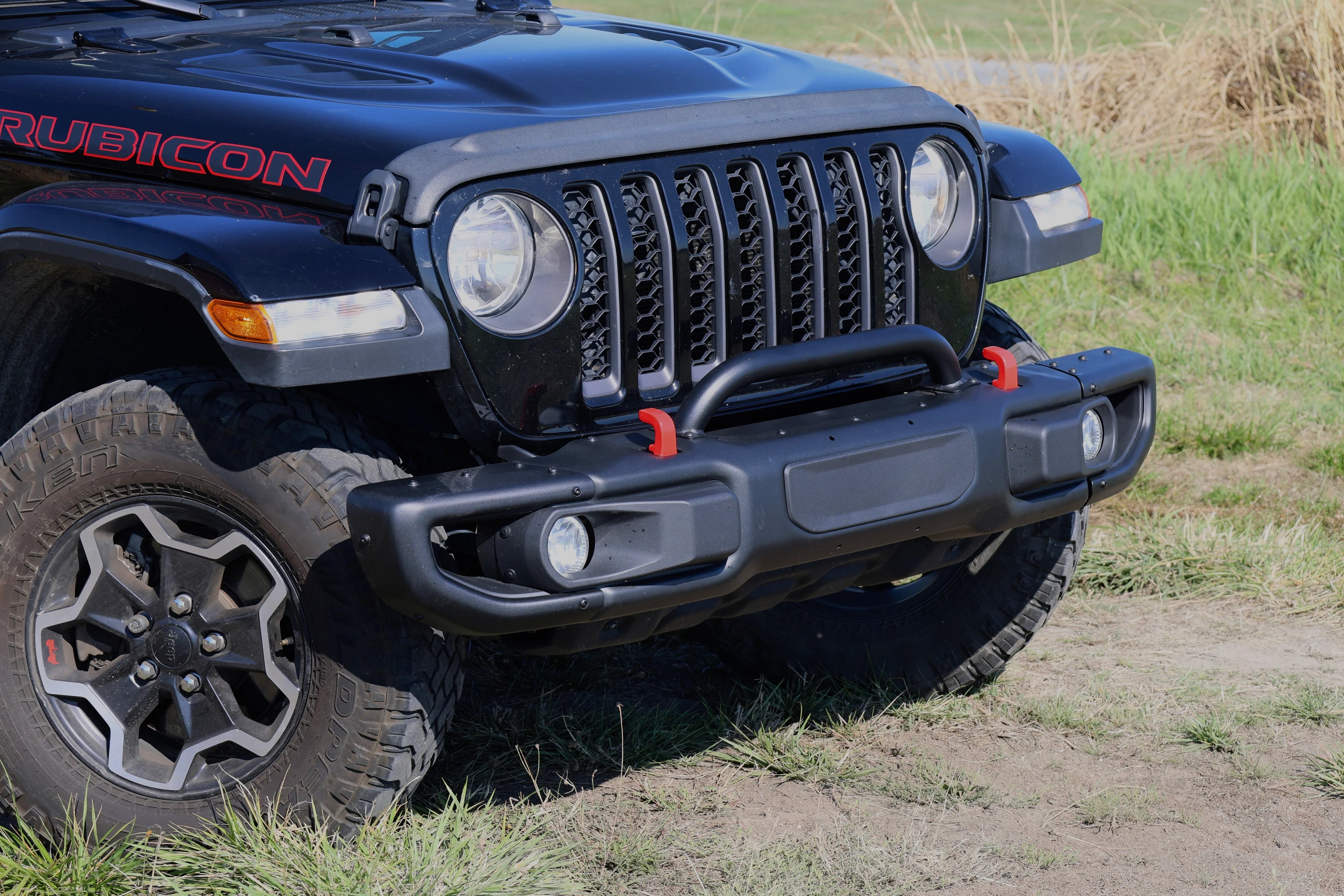 RoamGear Front Bumper – Steel, Textured Black (2018–2024 Jeep Wrangler JL 10th Anniversary Edition, No Sensor Holes)