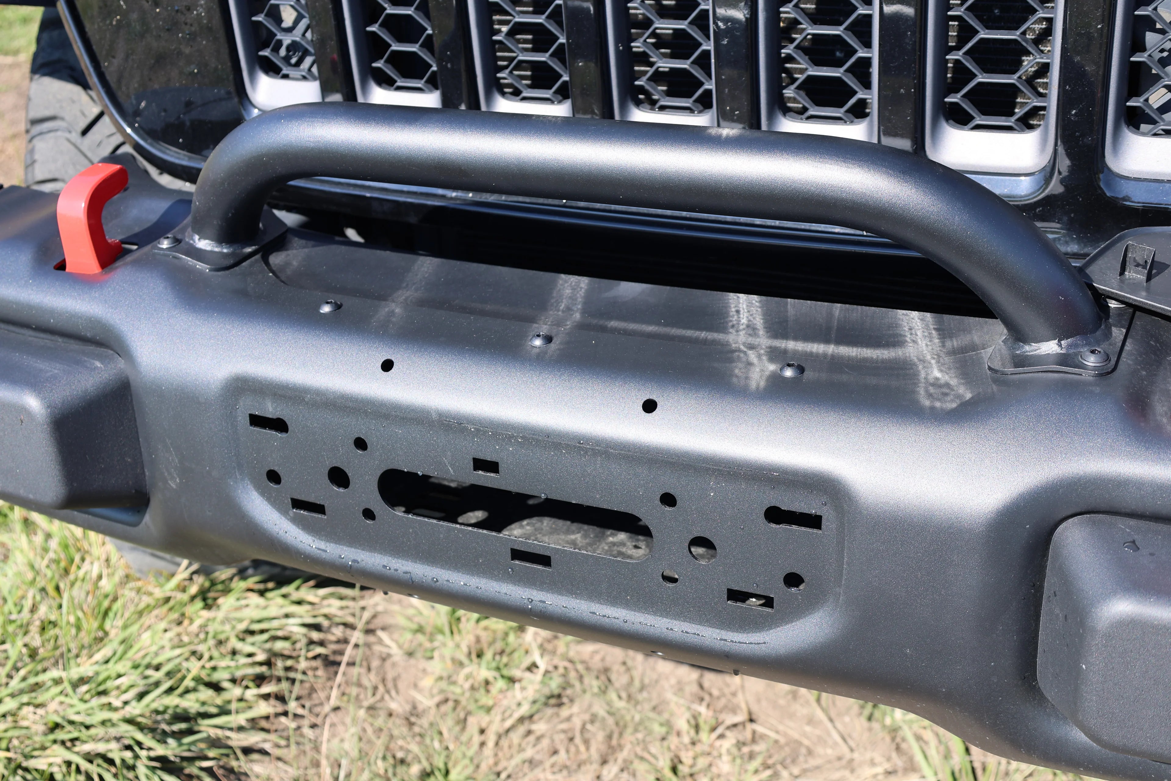 RoamGear Front Bumper – Steel, Textured Black (2018–2024 Jeep Wrangler JL 10th Anniversary Edition, No Sensor Holes)