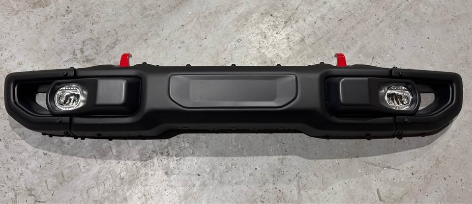 RoamGear Front Bumper – Steel, Textured Black (2018–2024 Jeep Wrangler JL 10th Anniversary Edition, No Sensor Holes)